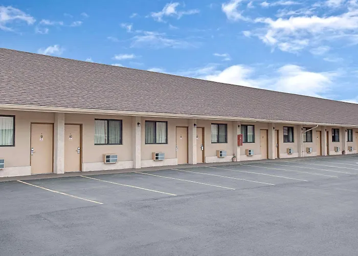 Knights Inn Pine Brook
