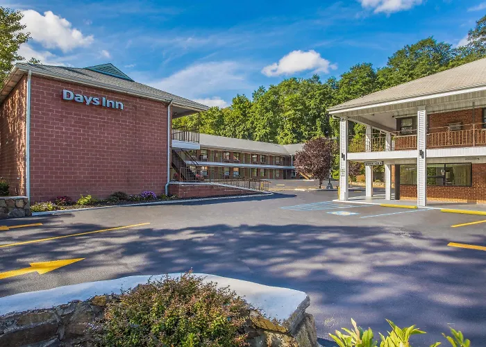 Days Inn By Wyndham Elmsford