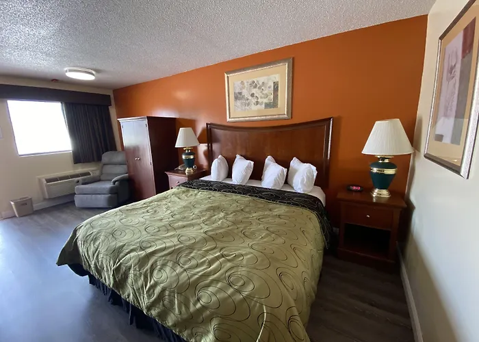 Budget Host Inn - Baxley