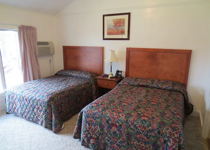 Hickory Grove Motor Inn - Cooperstown
