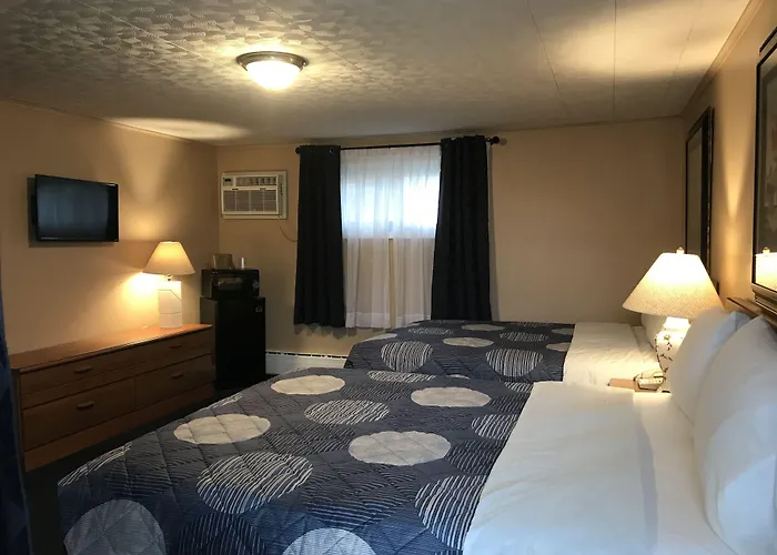 Moonlite Motel