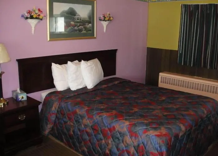 Standish Motel