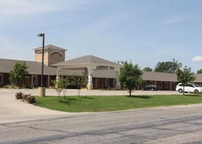 Lindsay Inn