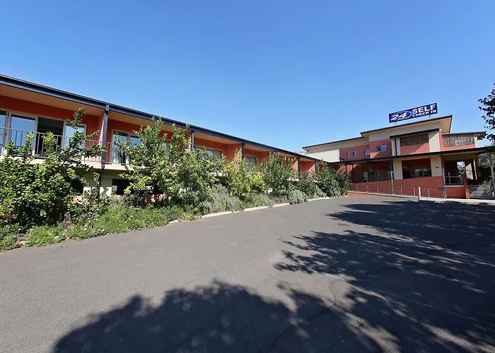 Forbes Victoria Inn