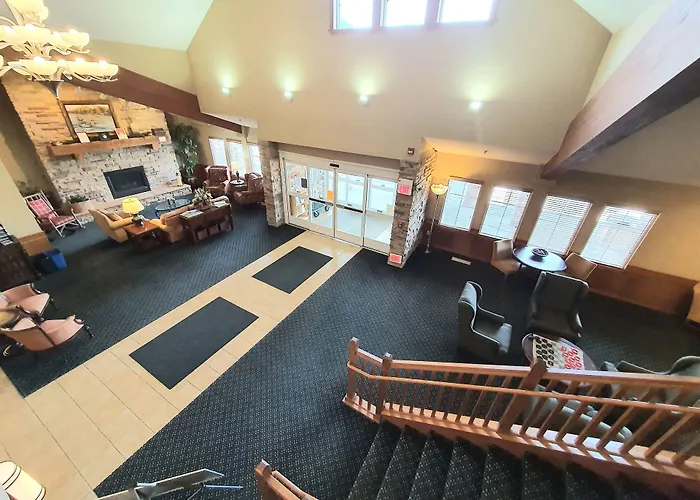 Amerivu Inn And Suites - Waconia
