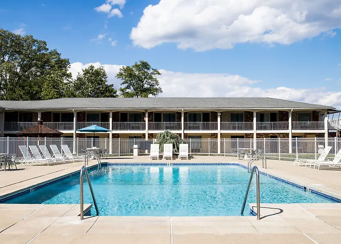 Crystal Inn Eatontown