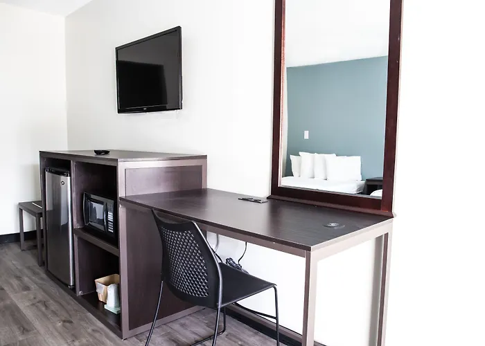 Crystal Inn Eatontown