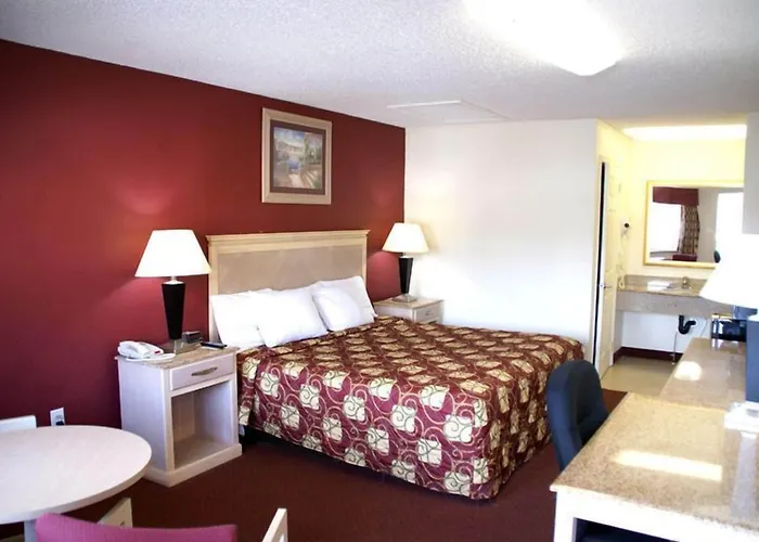 Crystal Inn And Suites