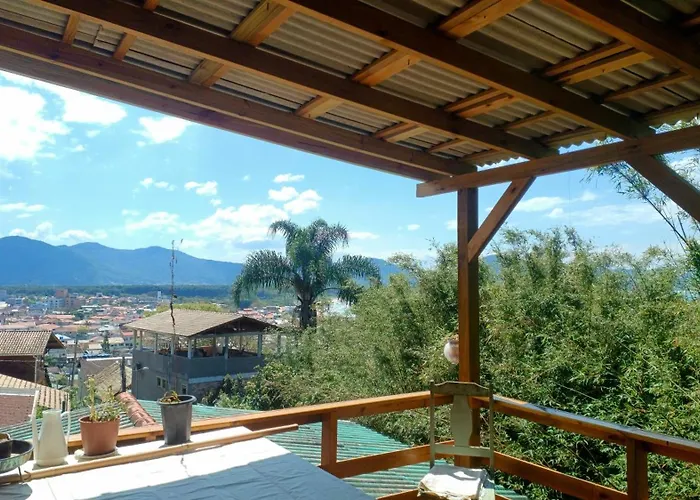 Maia House Hostal