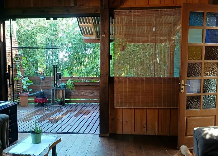 Maia House Hostal