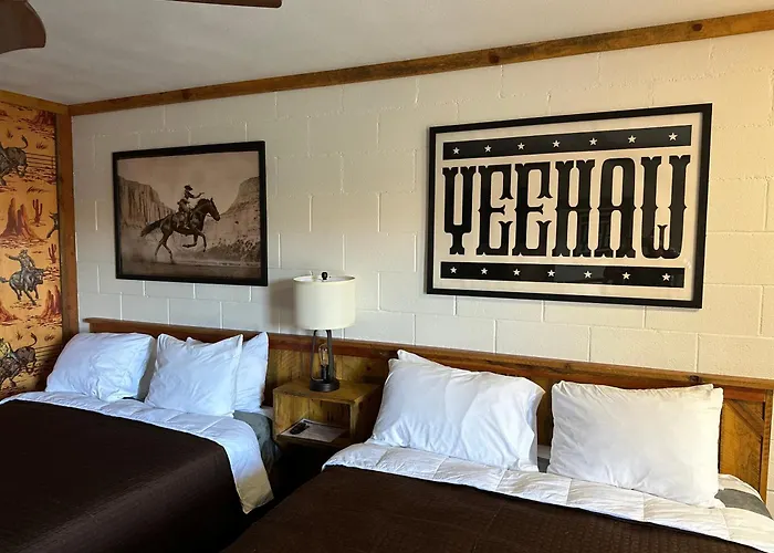 Holiday Motel And Rv Park