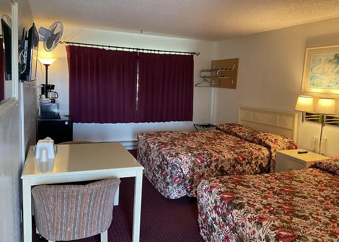 Front Street Inn