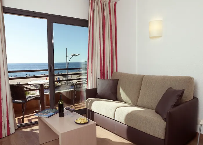Almirall Apartaments