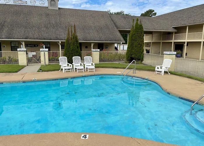Riverwood Inn