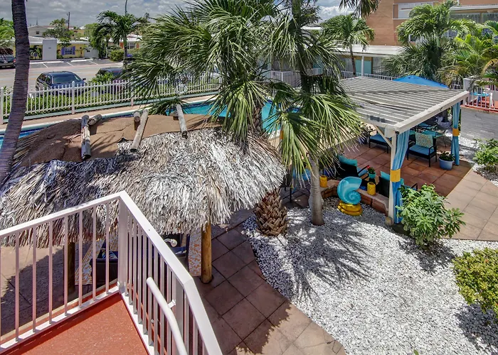 Castle By The Sea Motel