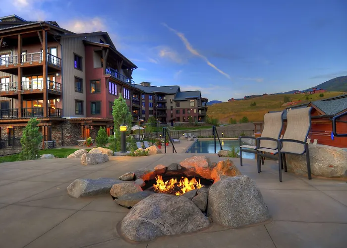 Trailhead Lodge