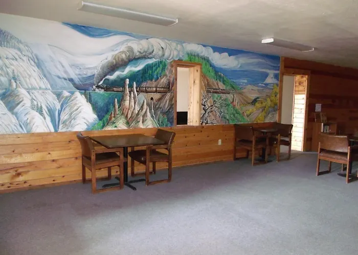 Narrow Gauge Railroad Inn
