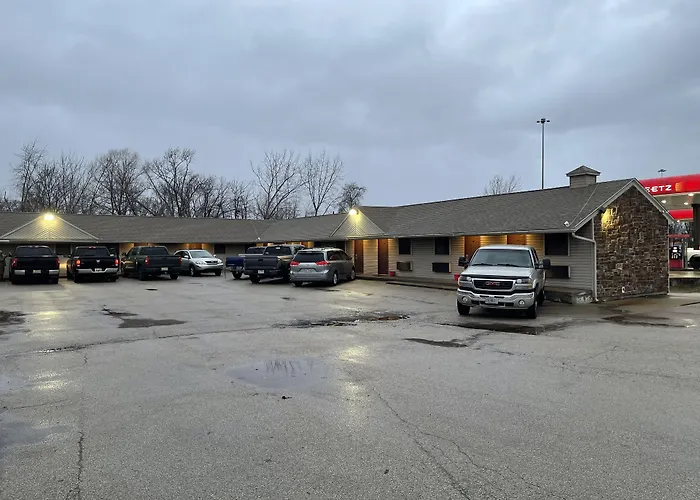 Economy Inn & Suites