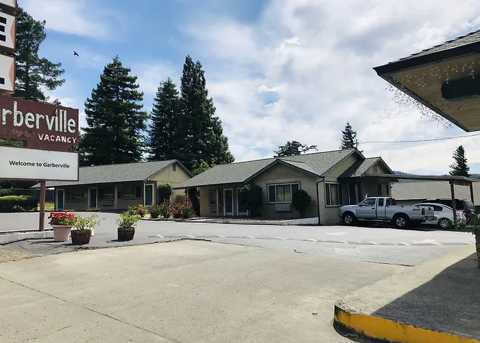 Lone Pine Motel