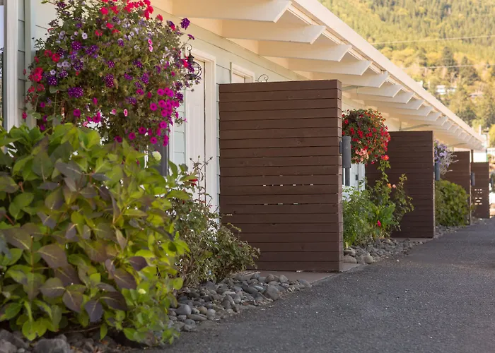 Harborview Inn & Rv Park