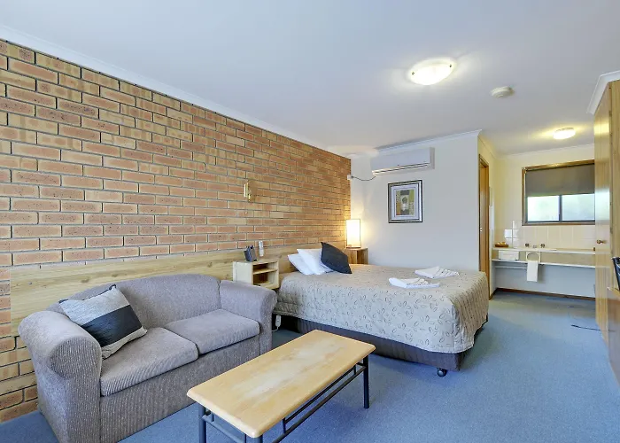 Tree Rose Motel Morwell