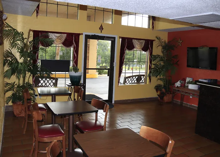 Chaparral Motel Hallettsville