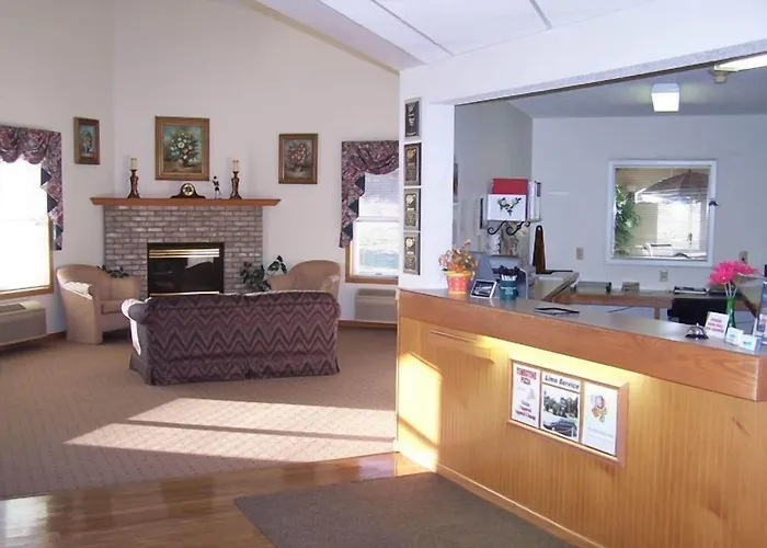 River Valley Inn & Suites