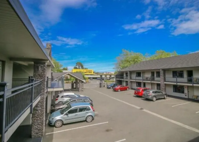 Aotea Motor Lodge