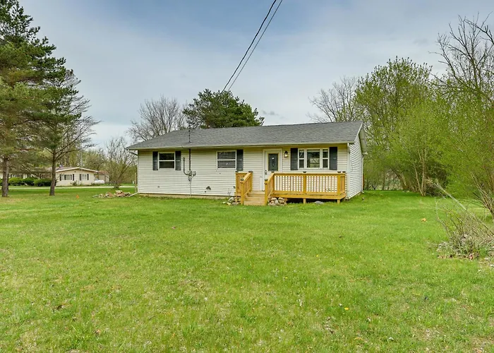 Cozy Silverwood Home: Near Golf Courses!