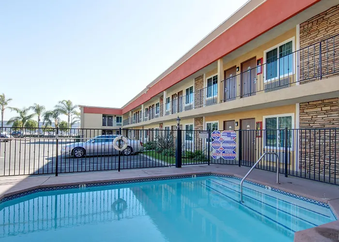Ontario Inn & Suites