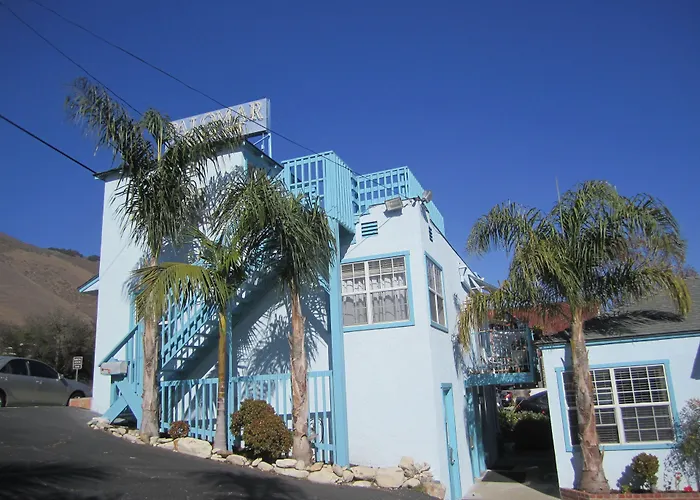 The Palomar Inn