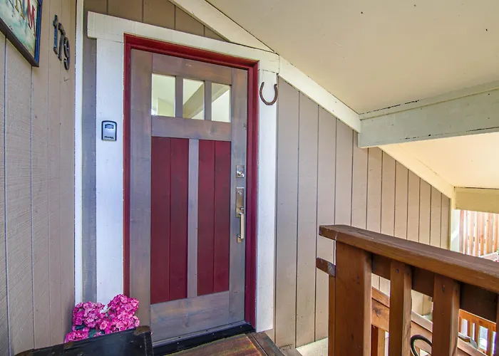 Big Sky Basecamp Walk To Trails + Private Patio