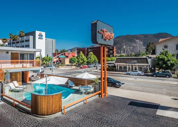 The Tangerine - A Burbank Hotel