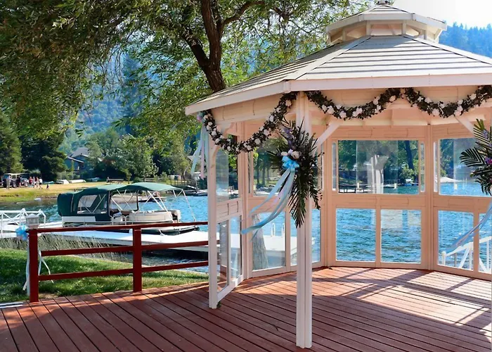 The Lodge At Blue Lakes