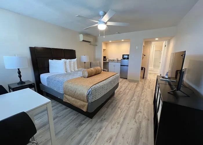 Beachside Resort Motel