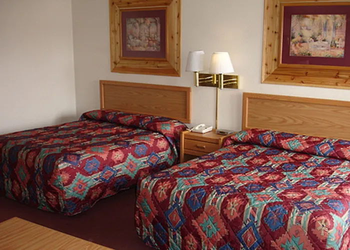 North Country Inn & Suites