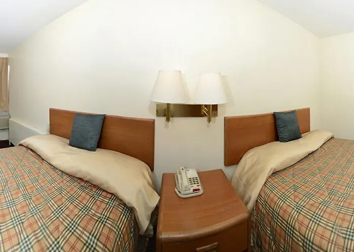 Travelers Inn