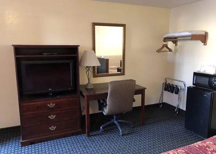 Jamestown Railtown Motel