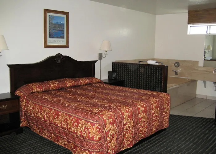 Jamestown Railtown Motel