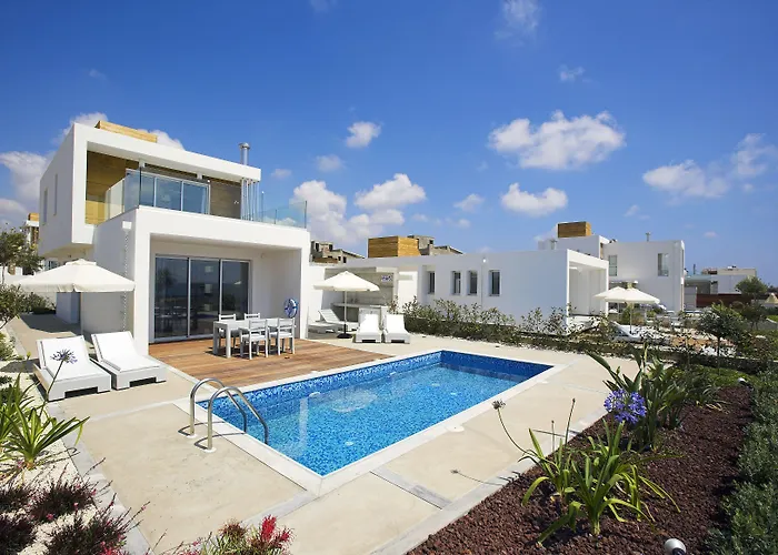 Paradise Cove Luxurious Beach Villas