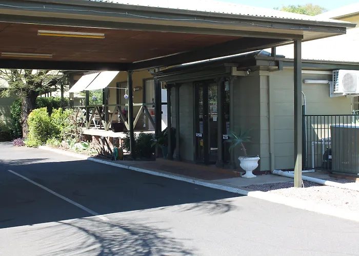 Lake Forbes Motel