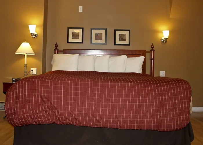 Midtown Motel & Suites