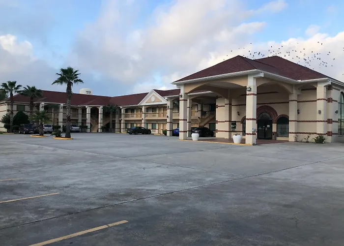Porter Executive Inn & Suites