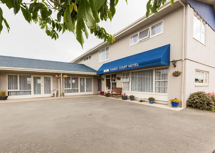 Aaa Thames Court Motel