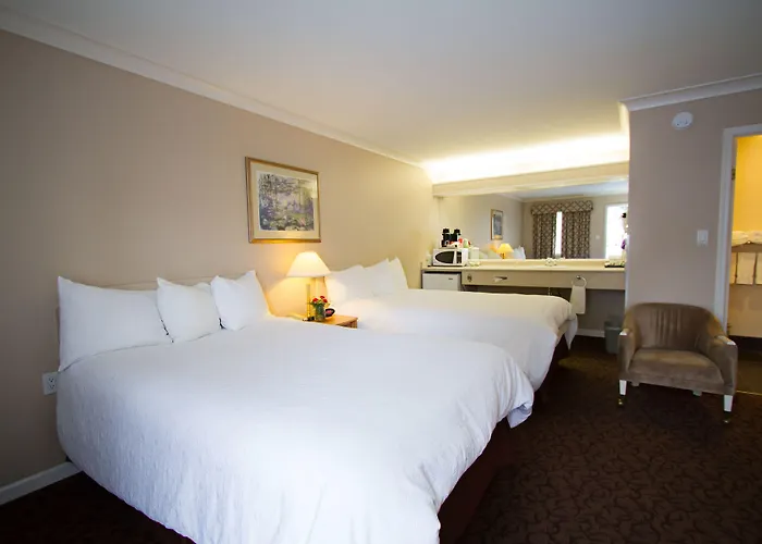 Glenwood Inn & Suites