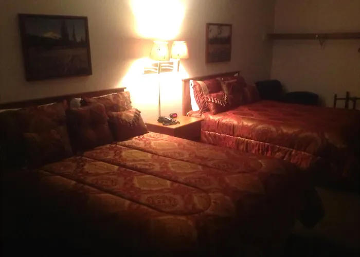Motel West