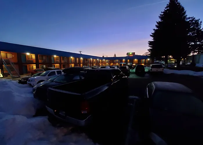 Motel West
