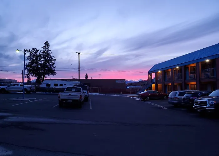 Motel West
