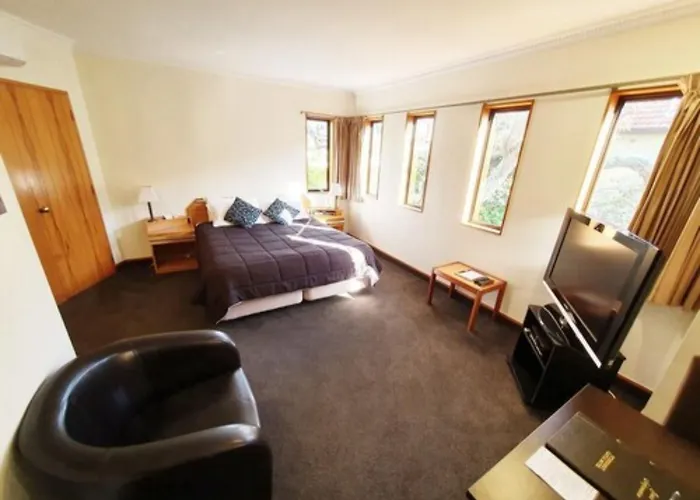 Fitzherbert Castle Motel