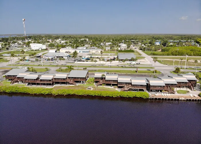River Wilderness Waterfront Cabins